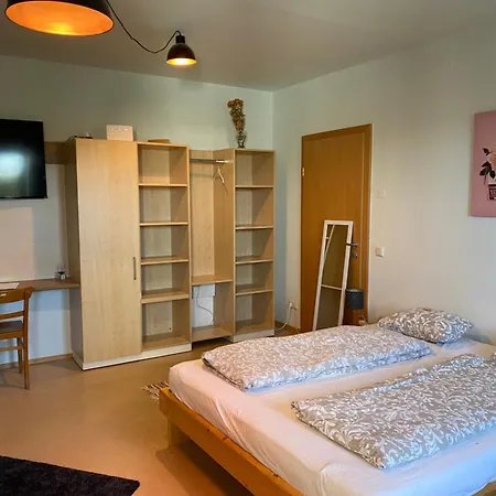 Wolfis * Neusiedl an der Zaya